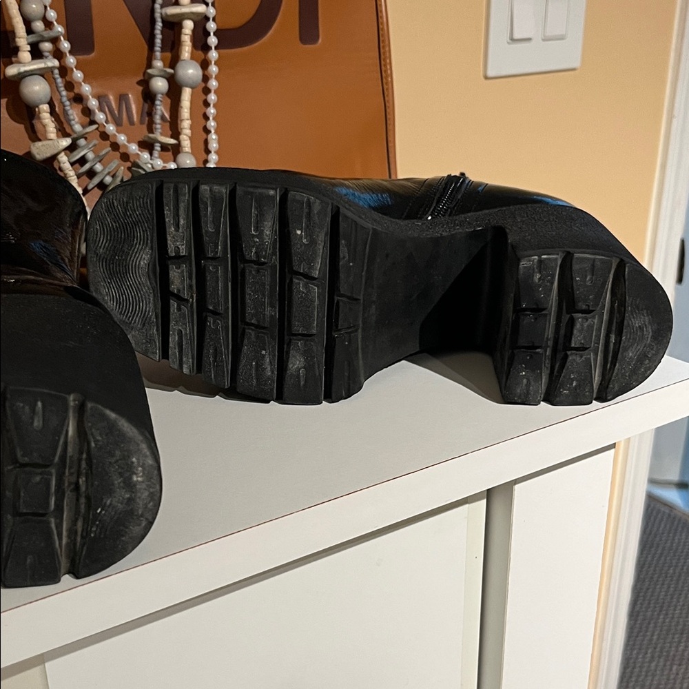 Jeffrey Campbell Shiny Black Platform Boots - Picture 4 of 5